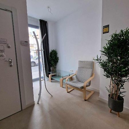 Moderno Apartamento 3 En Calle Marmoles Малага Экстерьер фото
