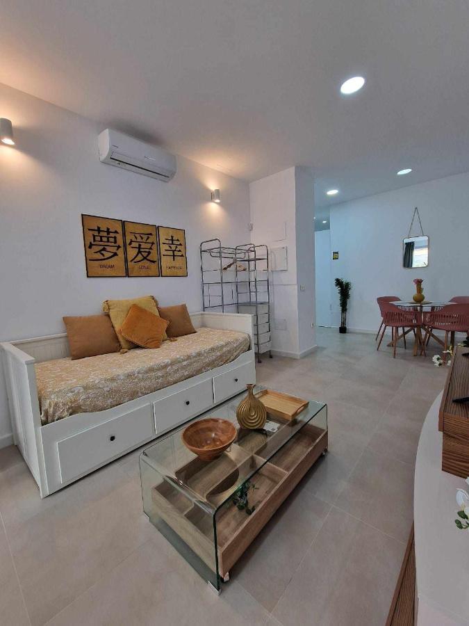 Moderno Apartamento 3 En Calle Marmoles Малага Экстерьер фото